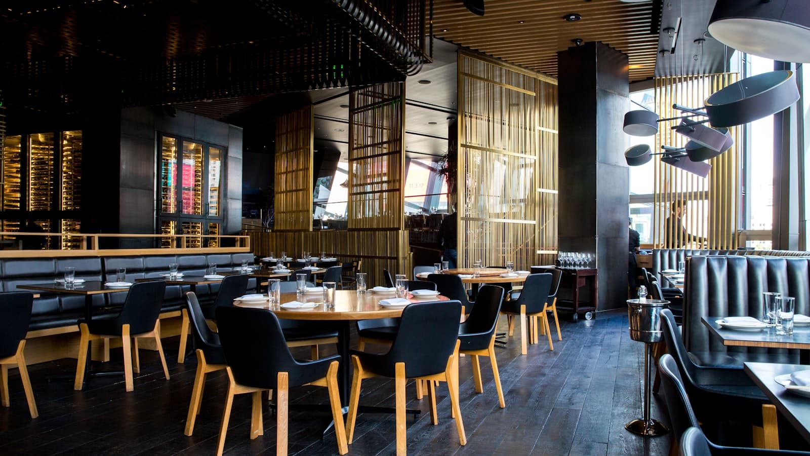 Intérieur de restaurant moderne - digitalisation